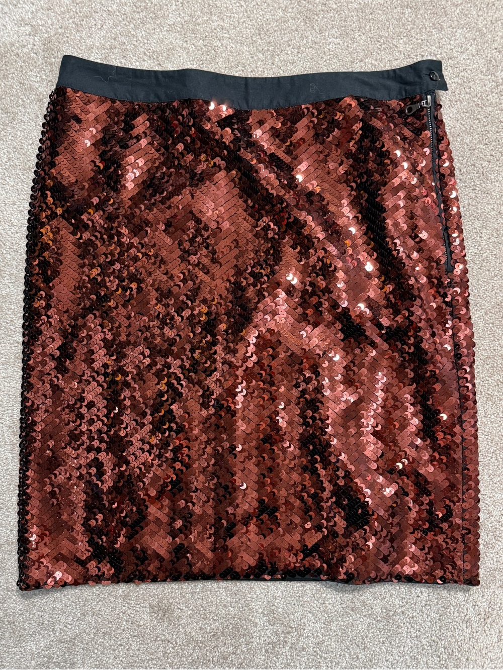 See by Chloé Copper Sequin Chevron Mini Skirt |
Size 42 or US 6 - Picture 4 of 15